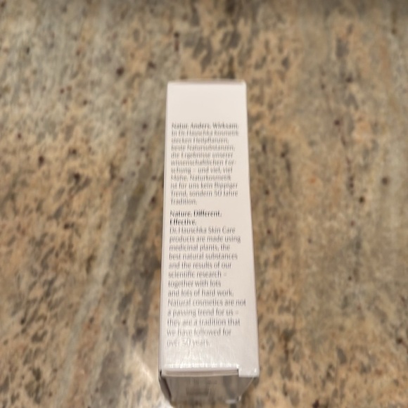 Skincare Trial Set for Normal Skin - White and Orange - Picture 5 of 6